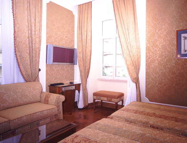 Hotel Villa Morgagni Рим Екстериор снимка