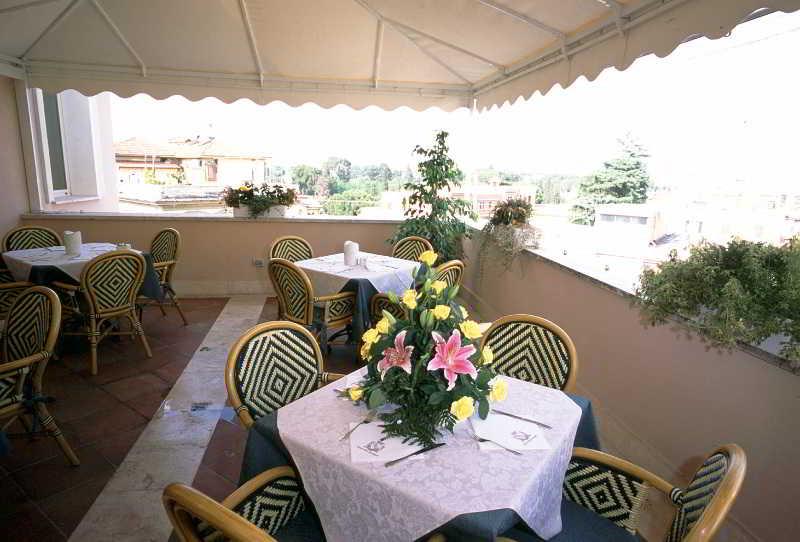 Hotel Villa Morgagni Рим Екстериор снимка