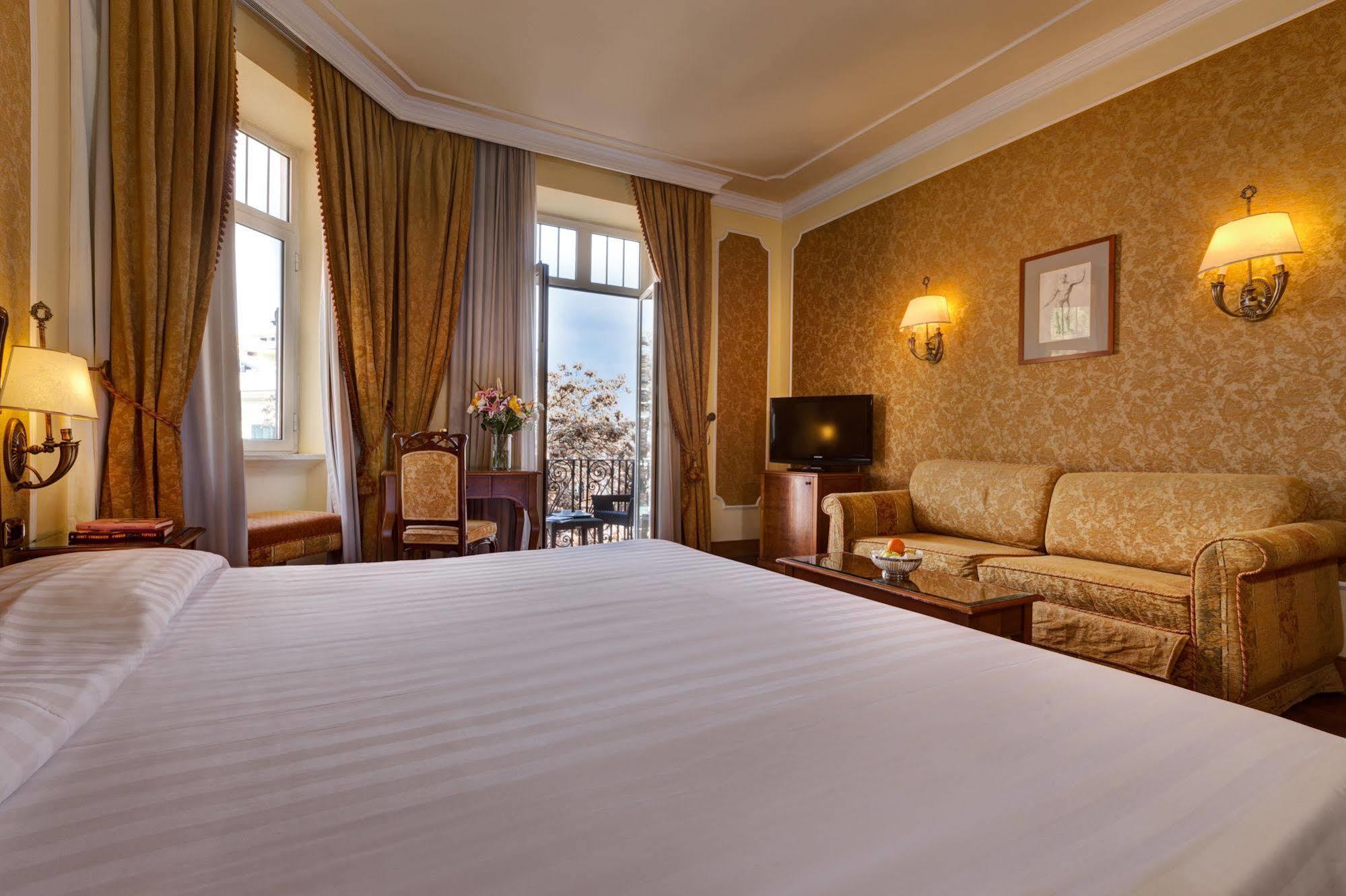 Hotel Villa Morgagni Рим Екстериор снимка
