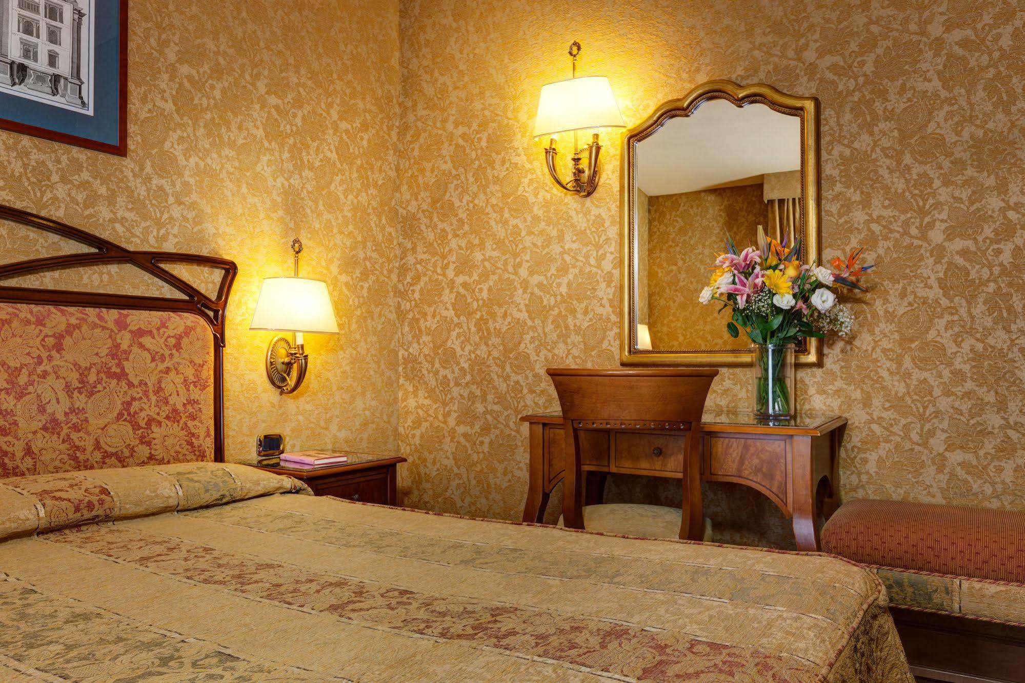 Hotel Villa Morgagni Рим Екстериор снимка